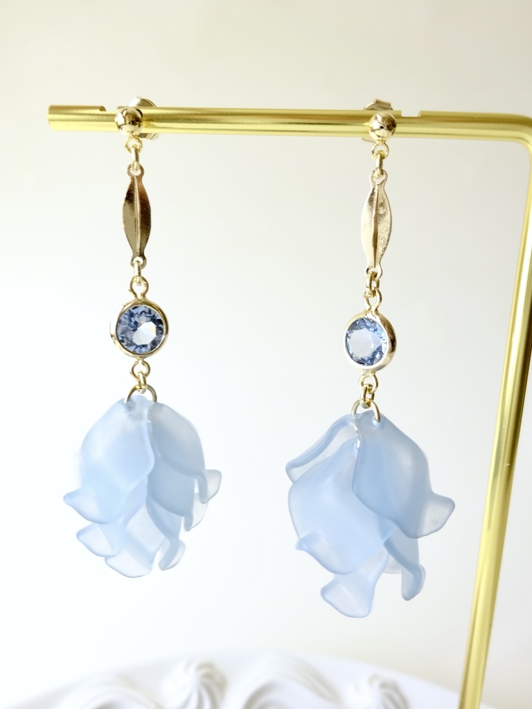 ローズフリルピアス/D・ブルー(イヤリング0K)