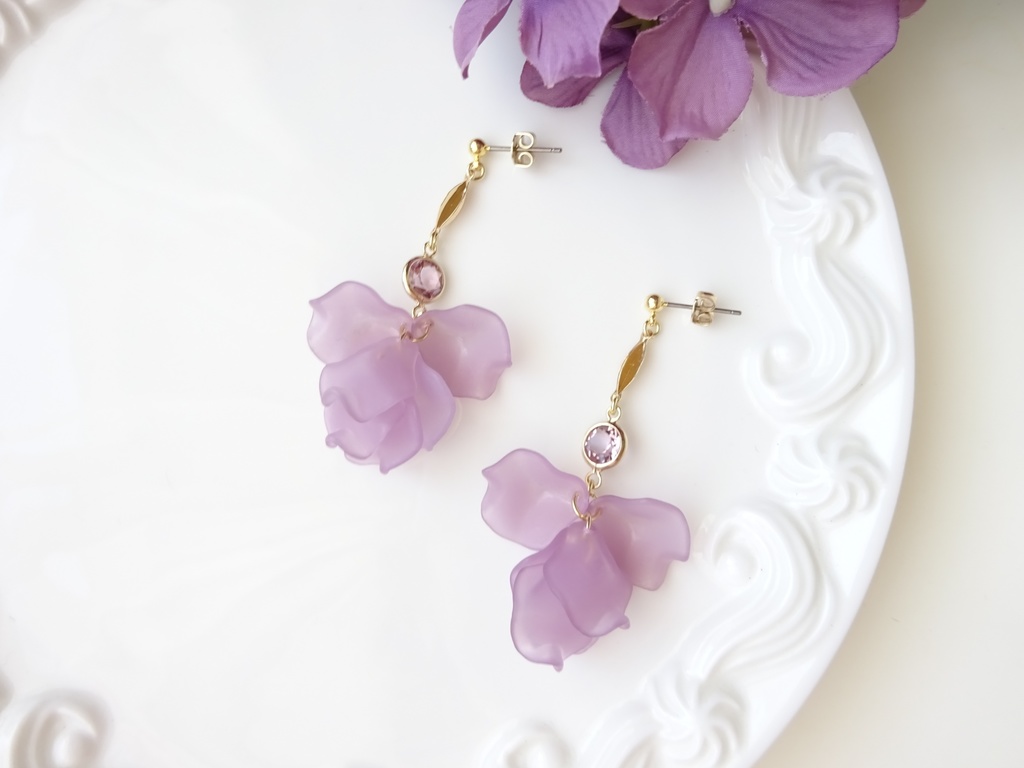 ローズフリルピアス/D・パープル(イヤリング0K)