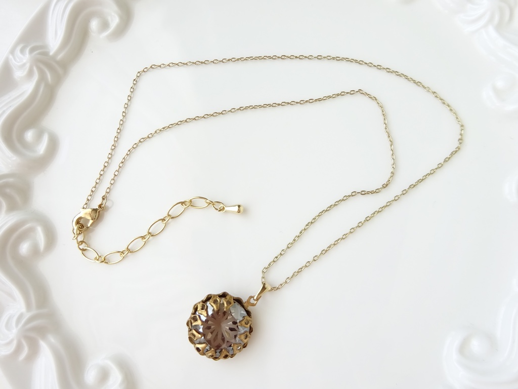 ステンドグラスフラワー・グレージュ