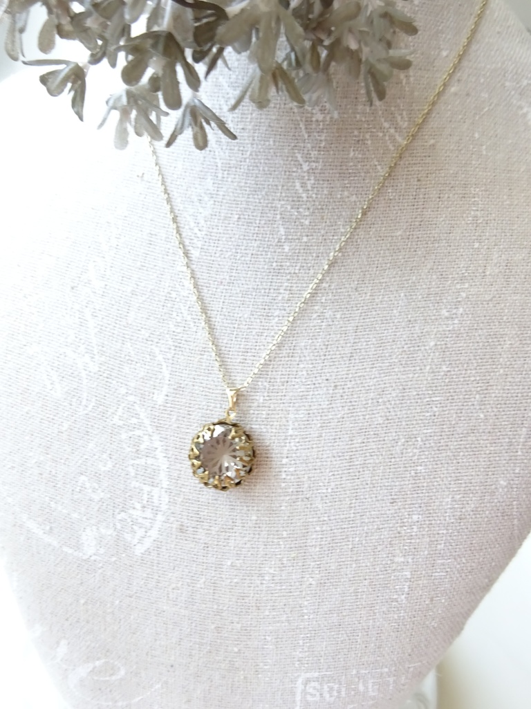 ステンドグラスフラワー・グレージュ