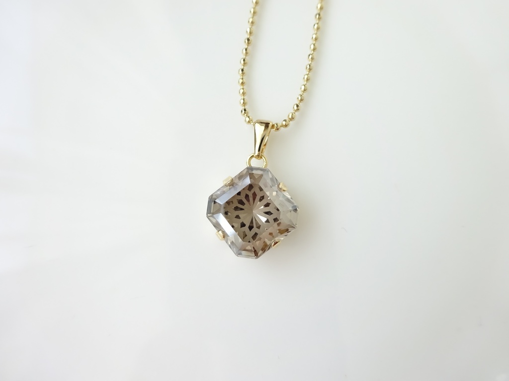 カテドラル ウィンドウ・グレージュ