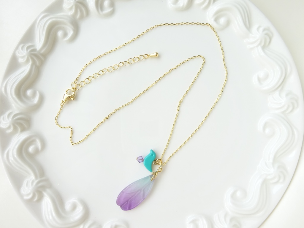 メルヘンフェザーネックレス
