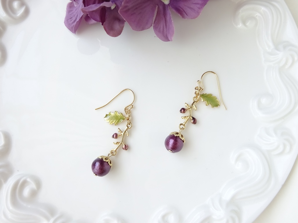 秋の実のコットンパールピアス(イヤリングOK)