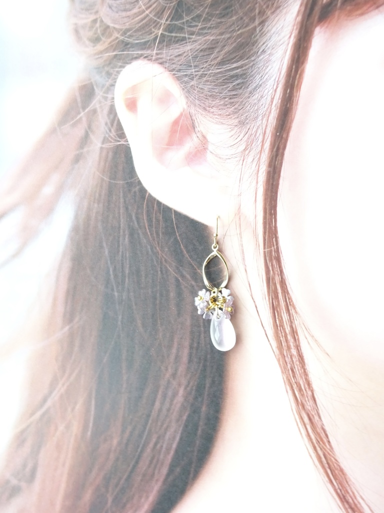 ウィンタークローバー(イヤリングOK)