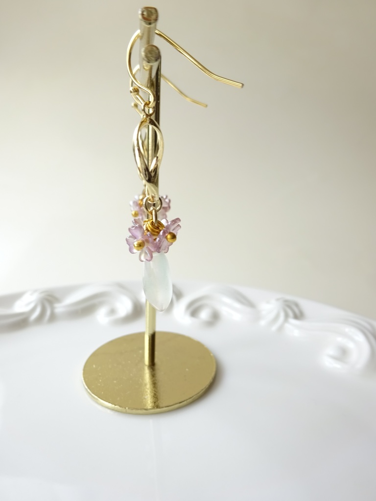 ウィンタークローバー(イヤリングOK)