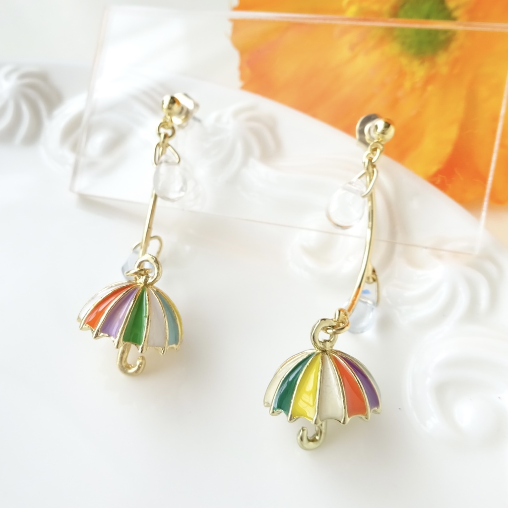 雨の降る日のピアス2（イヤリングOK）