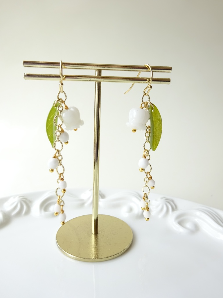 再販*5月の鈴蘭のピアス(イヤリングOK)