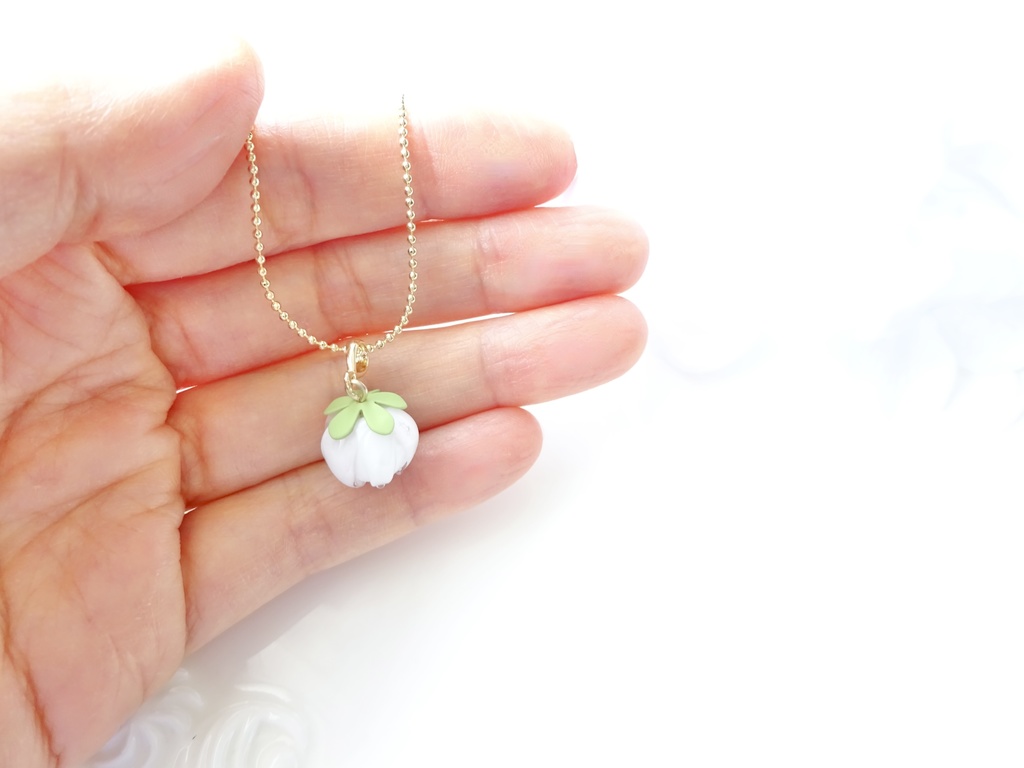 再販*ガラスの鈴蘭 ネックレス