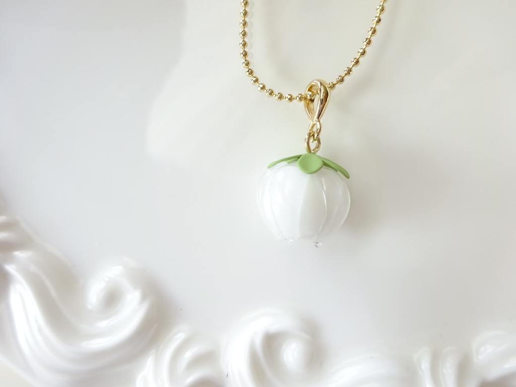 再販*ガラスの鈴蘭 ネックレス