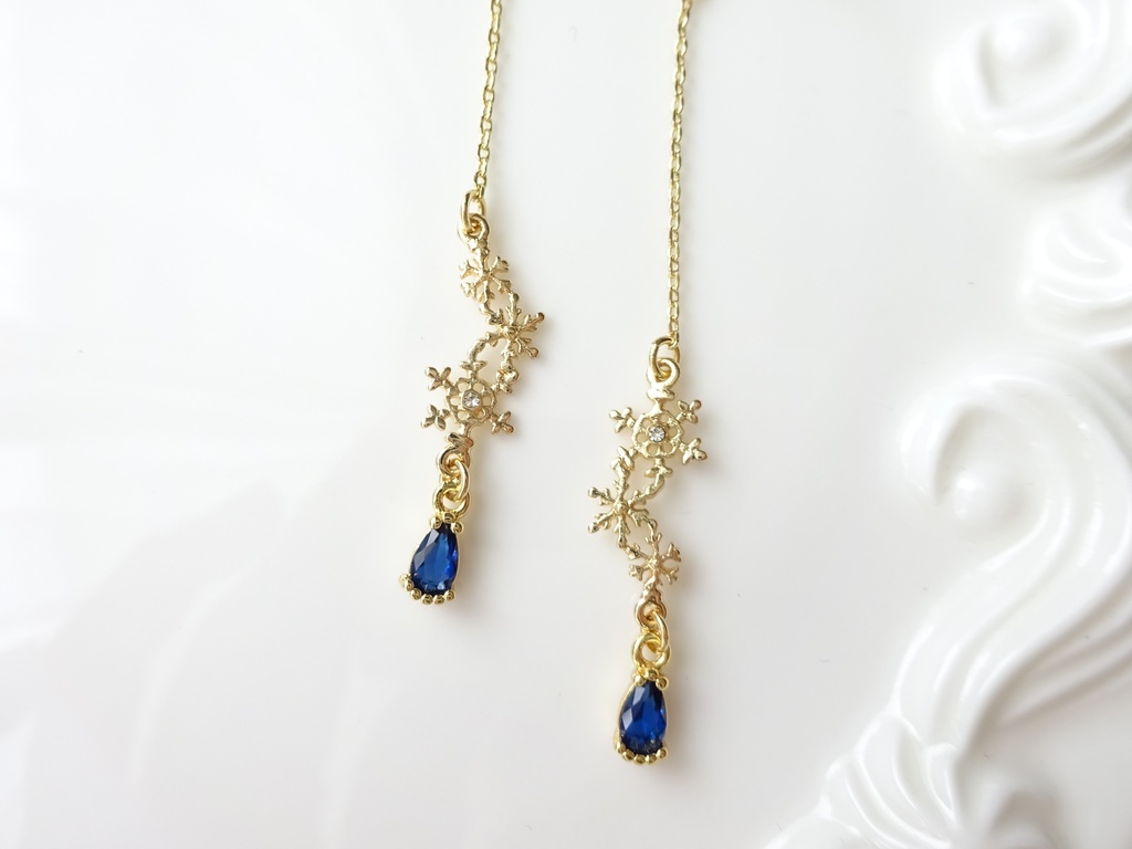 ウィンターナイト・ピアス(イヤリングOK)