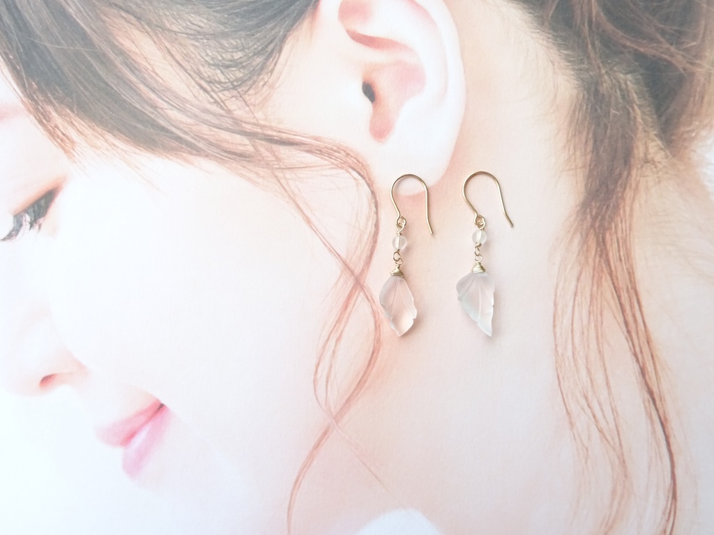 天然石&K14gf 水晶のフロストリーフB ピアス(イヤリングOK)