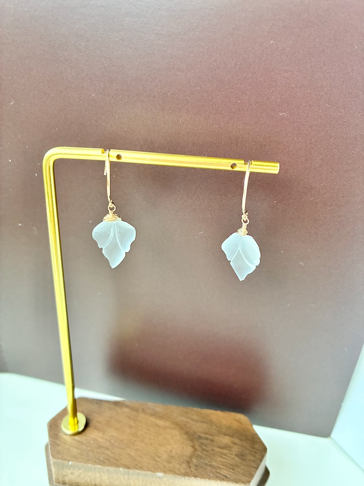 天然石&K14gf水晶のフロストリーフA ピアス(イヤリングOK)