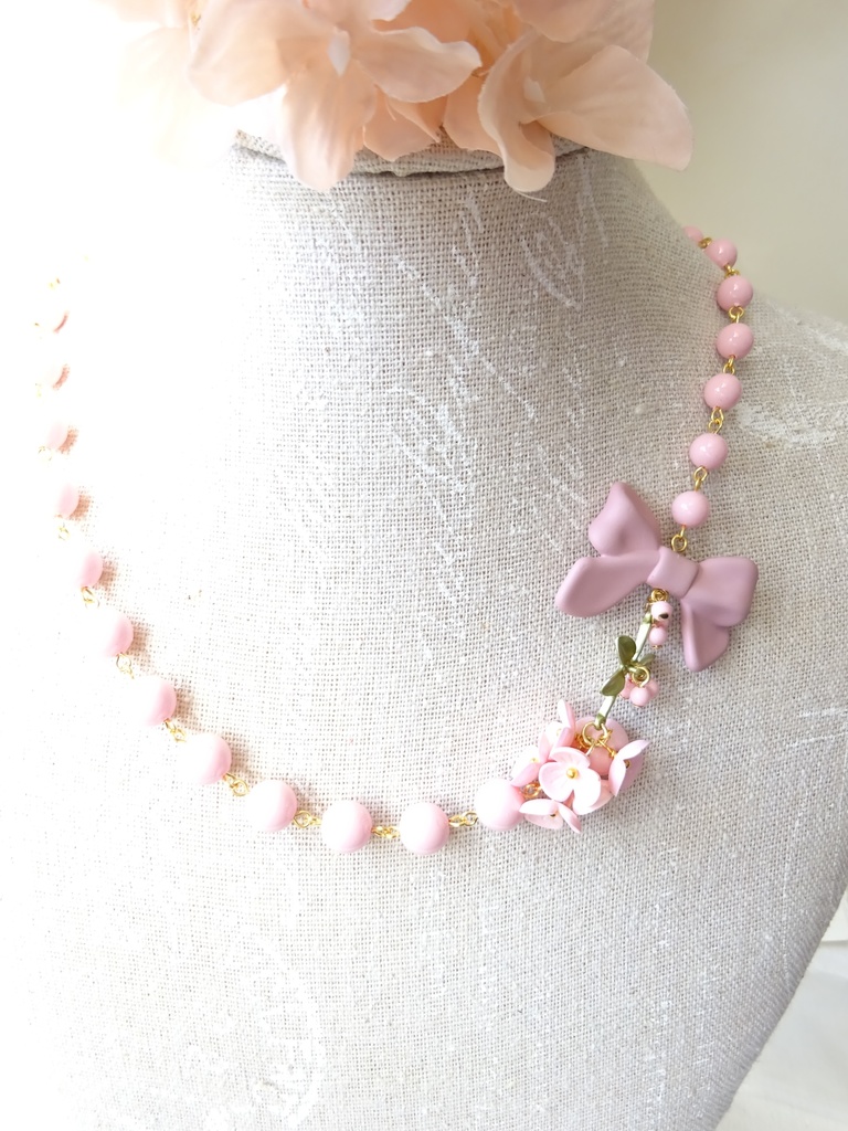 苺ミルクのキャンディーネックレス