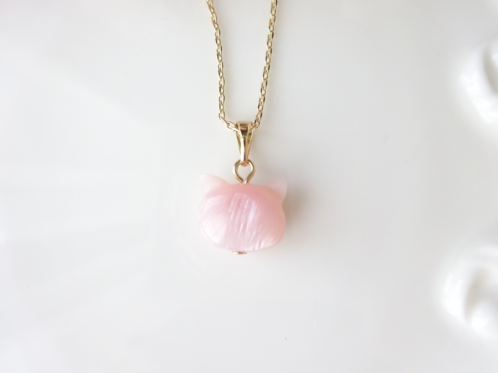 【天然石】桃猫シェルネックレス
