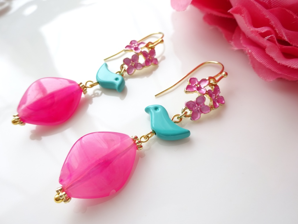 春告鳥のピアス(イヤリングOK)