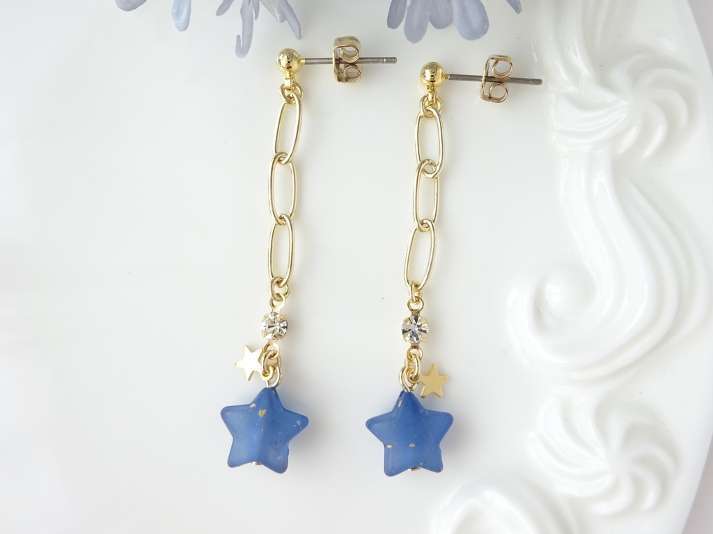 ブルースターのピアス(イヤリングOK)