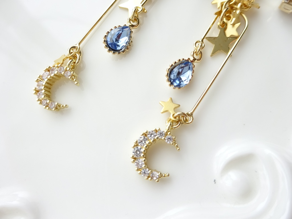 三日月とお星様のモビールピアス(イヤリングOK)