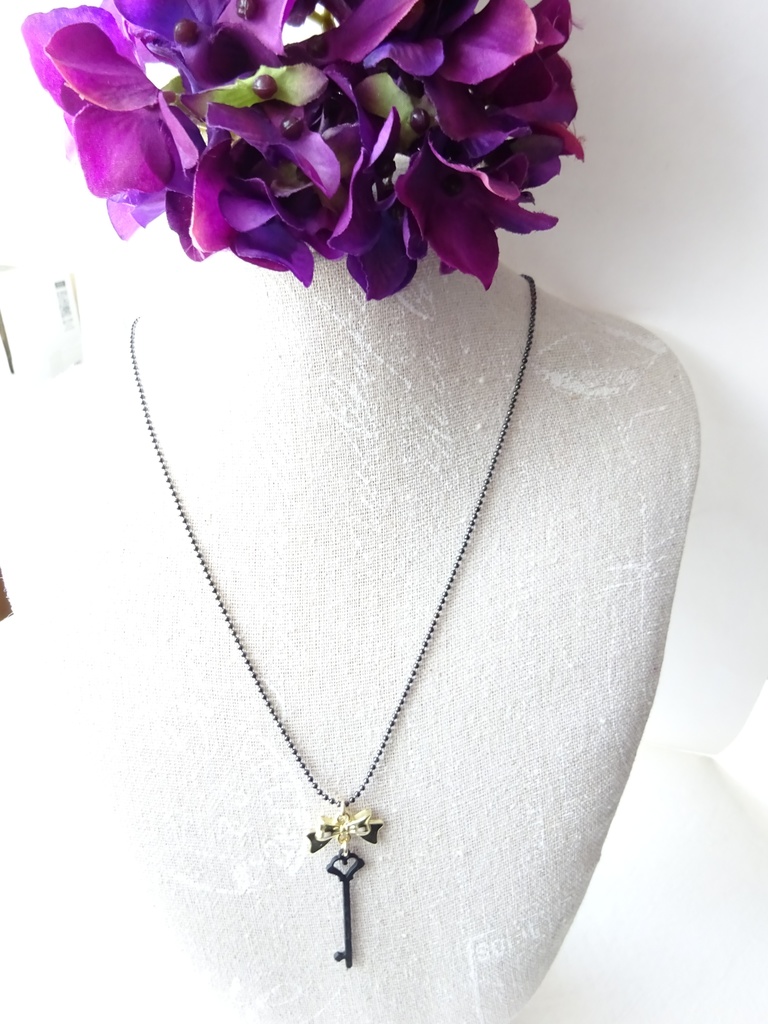 ハートの鍵のネックレス