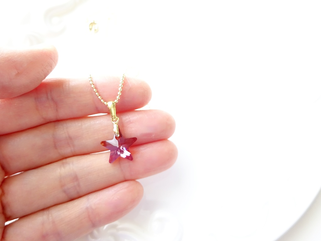 スカーレットスター・ネックレス