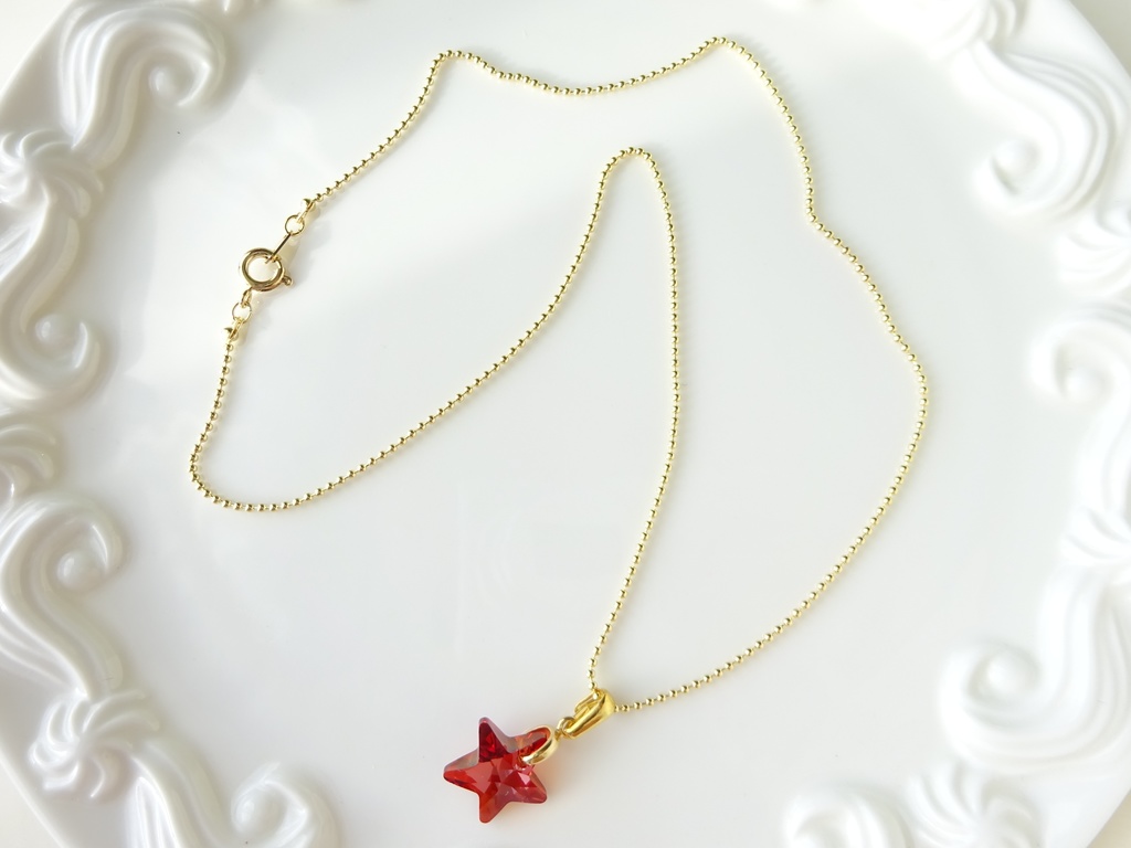 スカーレットスター・ネックレス