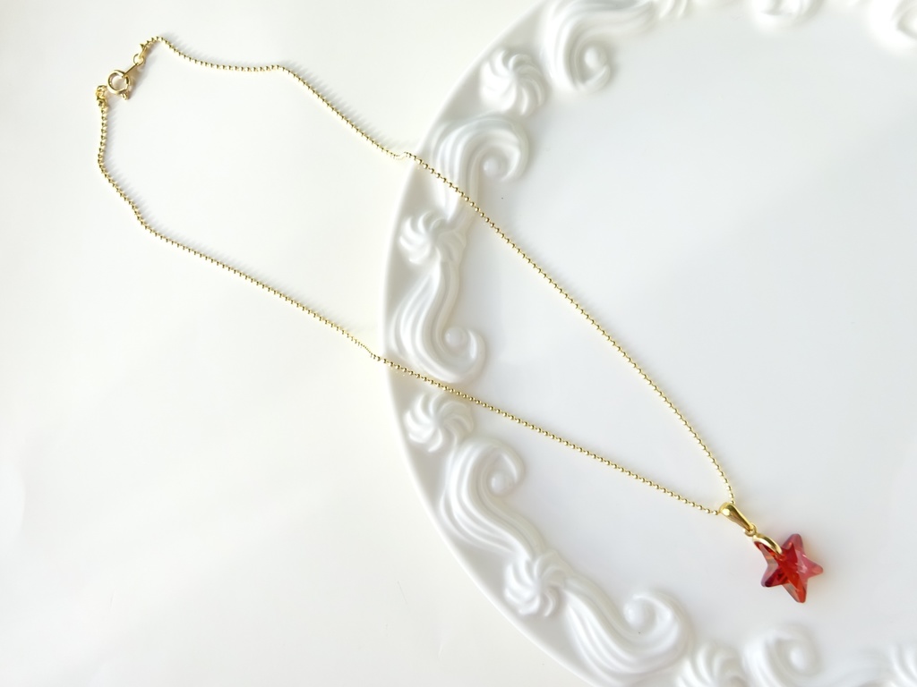 スカーレットスター・ネックレス
