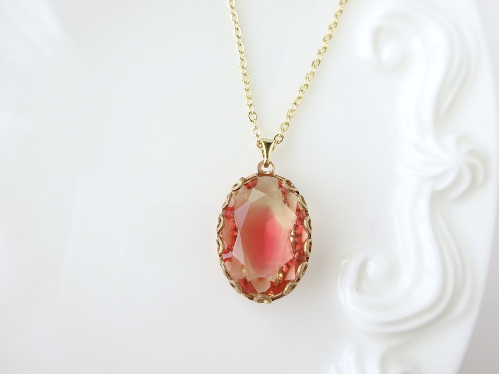 りんご飴のネックレス(ヴィンテージ)