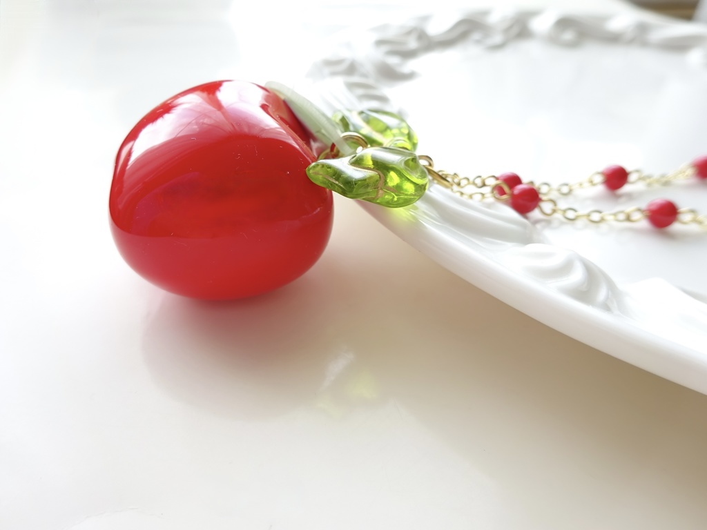 姫林檎のネックレス