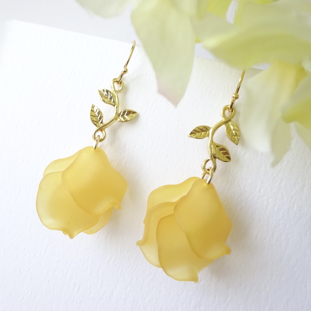 リトルローズ・イエロー（イヤリングOK）