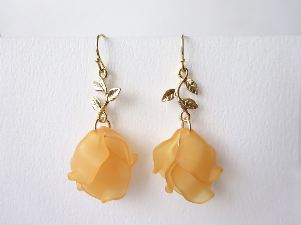 リトルローズ・オレンジ(イヤリングOK)