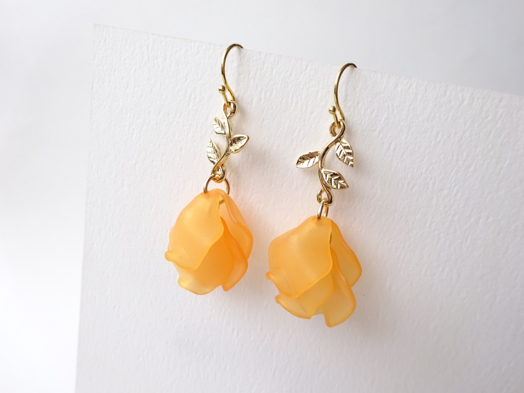 リトルローズ・オレンジ(イヤリングOK)