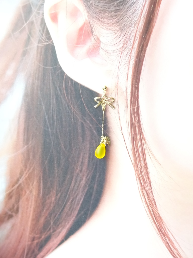 スプリングフラワードロップ・イエロー(イヤリングOK)