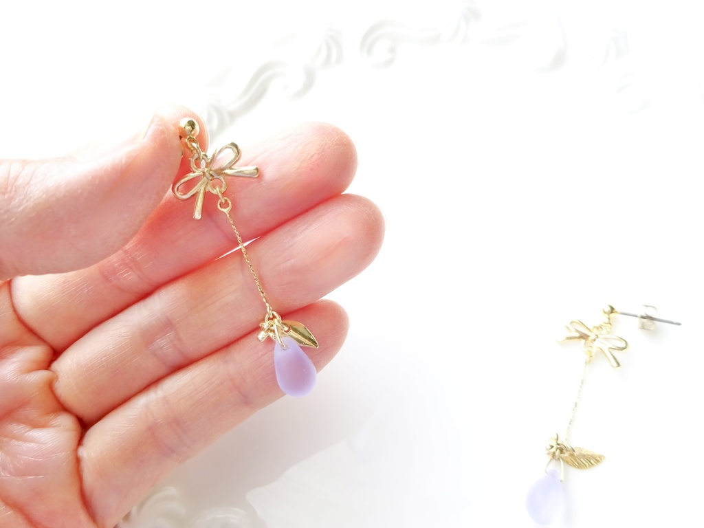 スプリングフラワードロップ・ブルー(イヤリングOK)