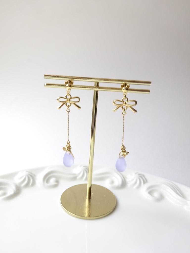 スプリングフラワードロップ・ブルー(イヤリングOK)