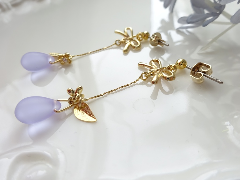 スプリングフラワードロップ・ブルー(イヤリングOK)