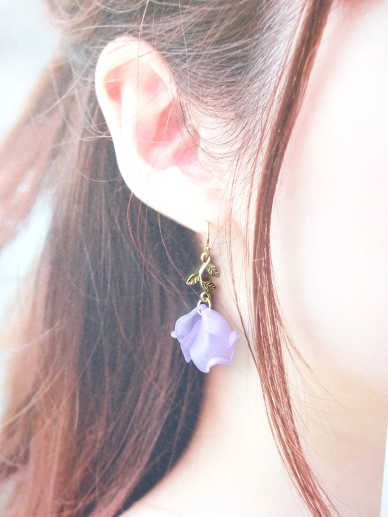 リトルローズ・ラベンダー(イヤリングOK)