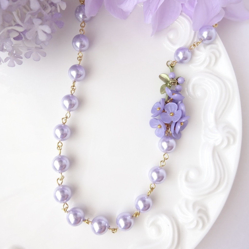 春スミレのネックレス