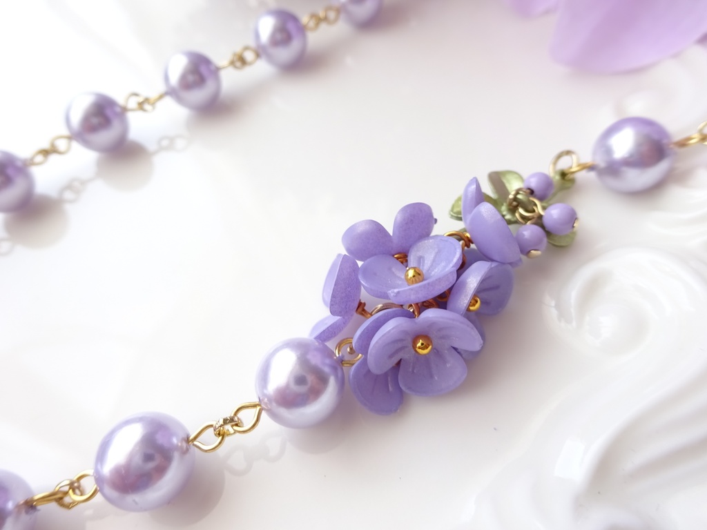 春スミレのネックレス