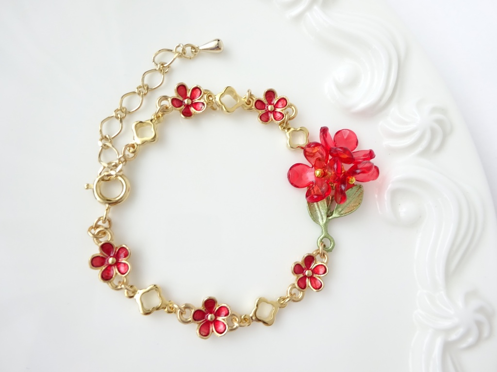 赤いゼラニウムのブレスレット