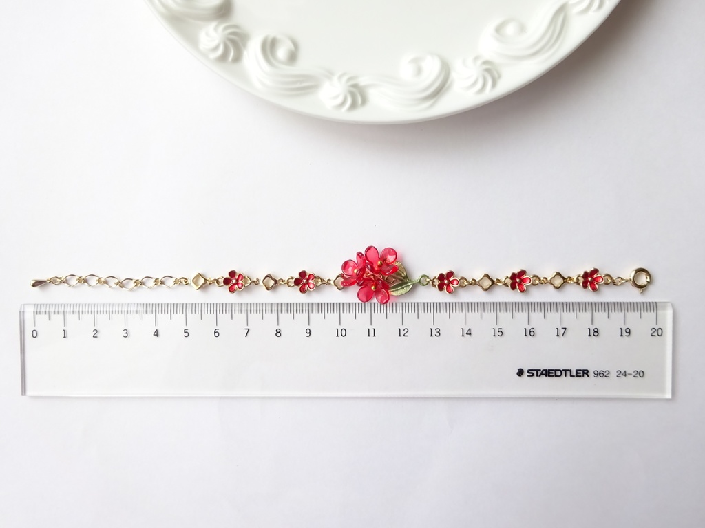 赤いゼラニウムのブレスレット