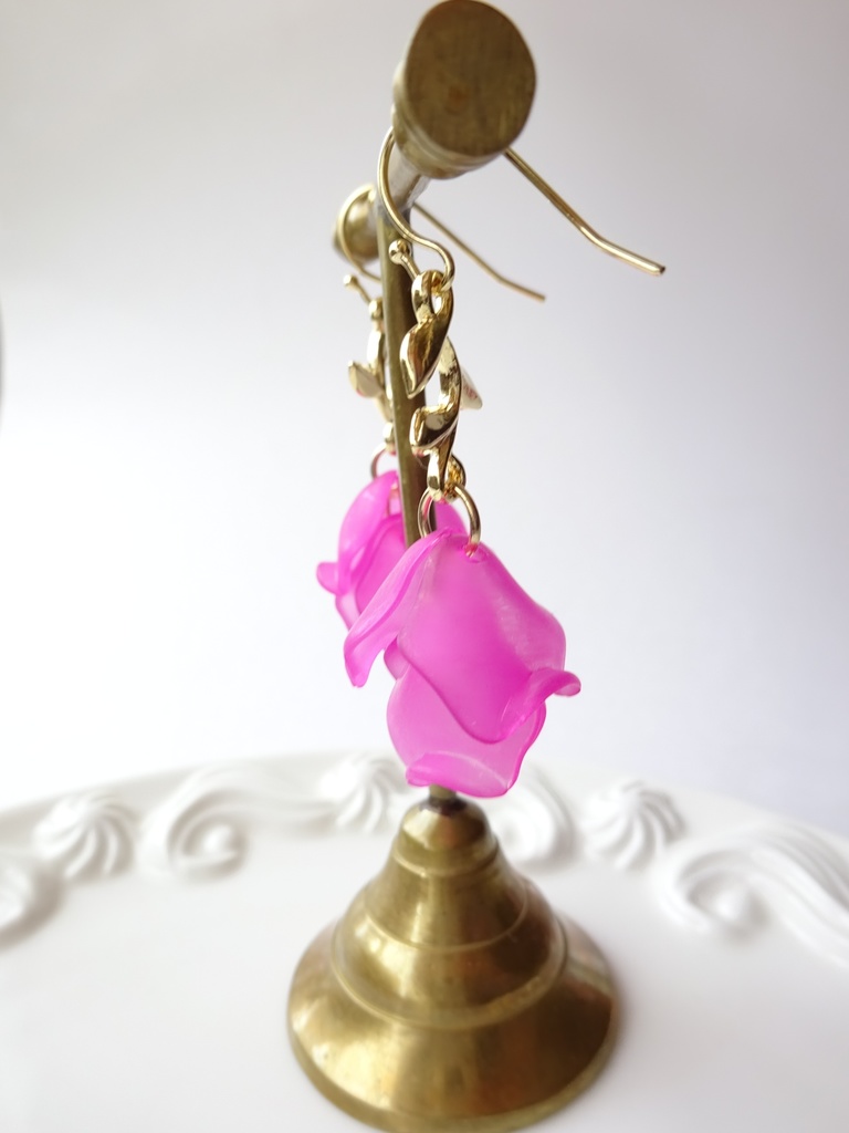 リトルローズ・フューシャピンク(イヤリングOK)