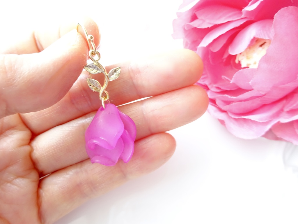 リトルローズ・フューシャピンク(イヤリングOK)