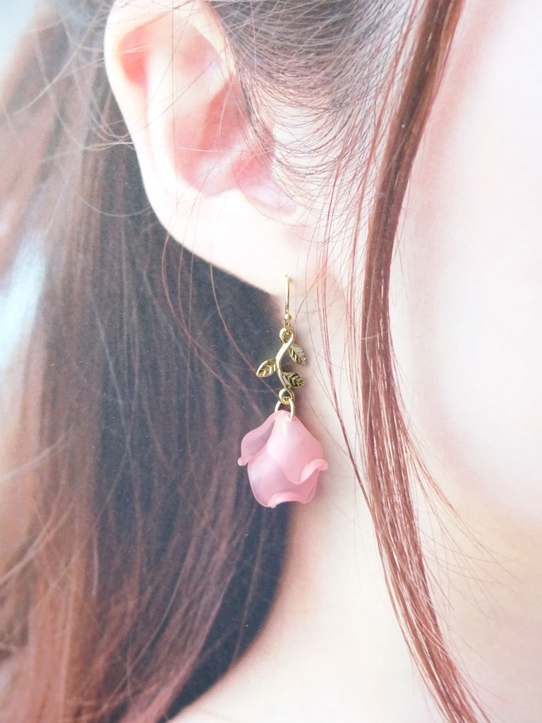 リトルローズ・ピーチピンク(イヤリングOK)