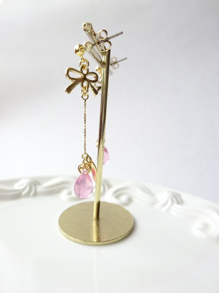 スプリングフラワードロップ・ミルキーピンク(イヤリングOK)