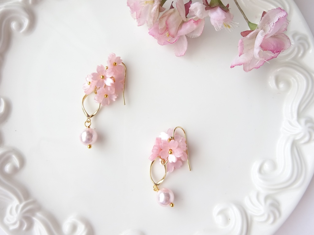 桜ガーデンB ピアス(イヤリングOK)