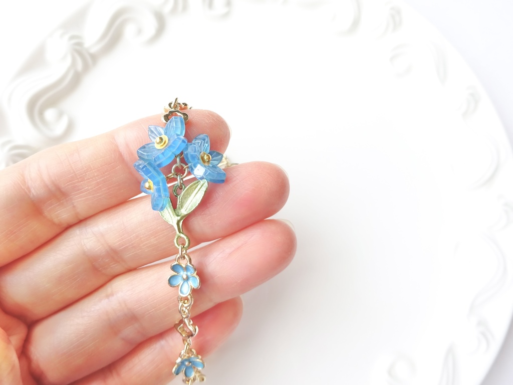 わすれな草のブレスレット