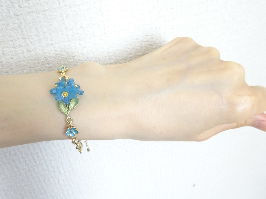 わすれな草のブレスレット