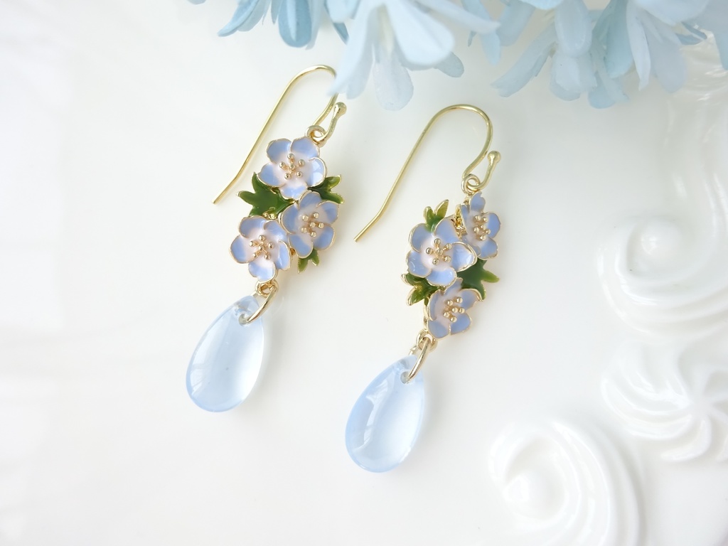 ネモフィラブーケのピアス(イヤリングOK)