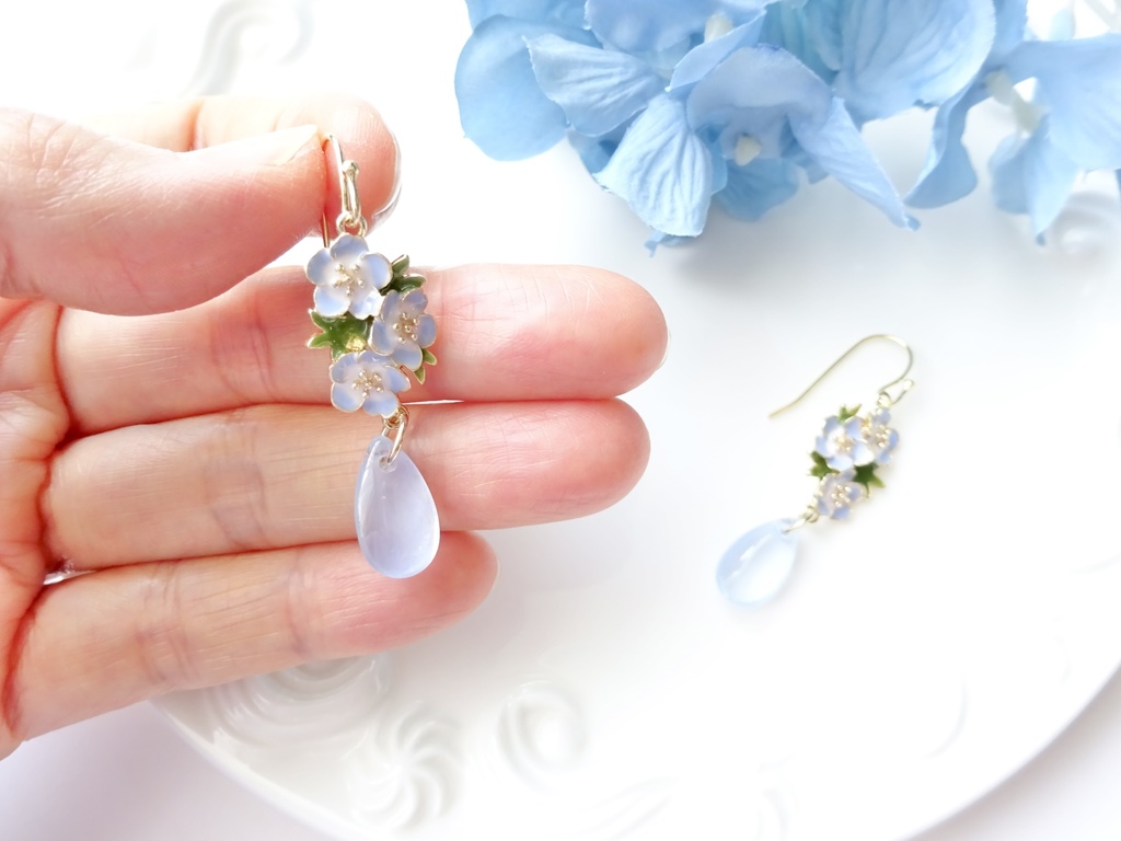 ネモフィラブーケのピアス(イヤリングOK)