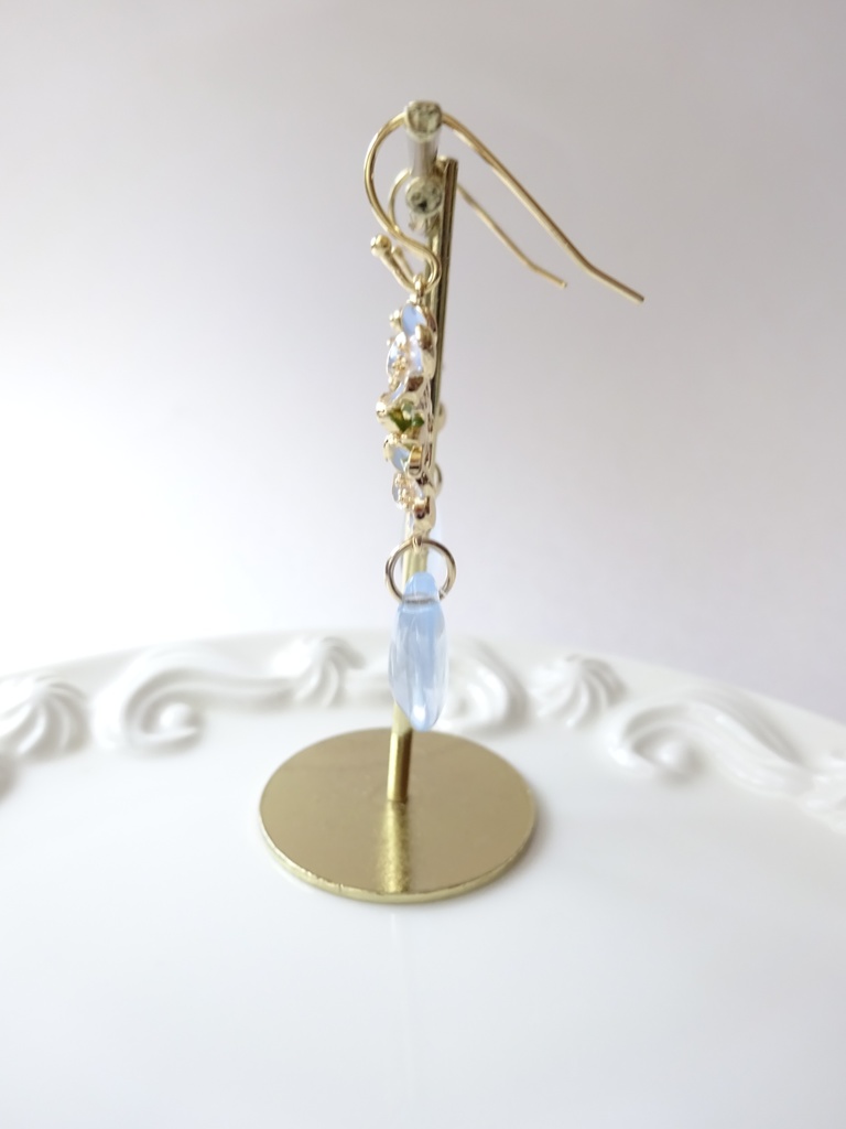 ネモフィラブーケのピアス(イヤリングOK)