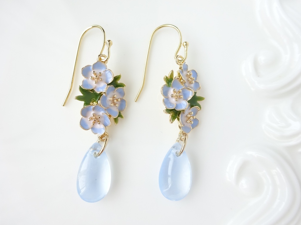 ネモフィラブーケのピアス(イヤリングOK)